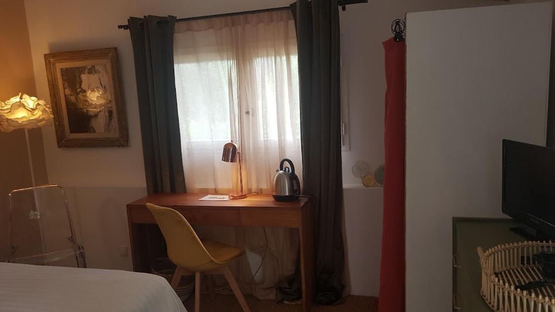 La Maison De Charlie Vaugines Zewnętrze zdjęcie