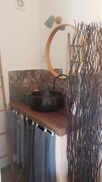 La Maison De Charlie Vaugines Zewnętrze zdjęcie